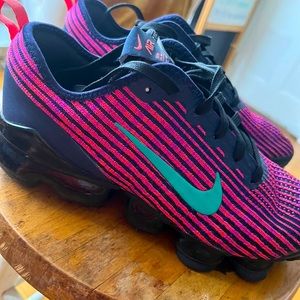 Nike Women’s Air Vapormax Flyknit 3